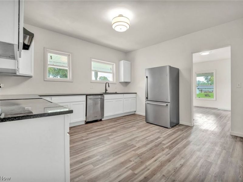530 Mishler Road , Mogadore, OH 44260 Photo 4