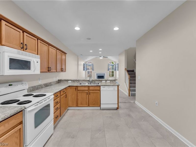 5201 Redford Drive, Brunswick, OH 44212 Photo 8