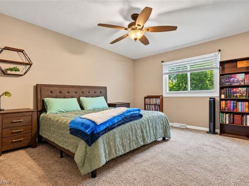 17513 Howe Road , Strongsville, OH 44136 Photo 11
