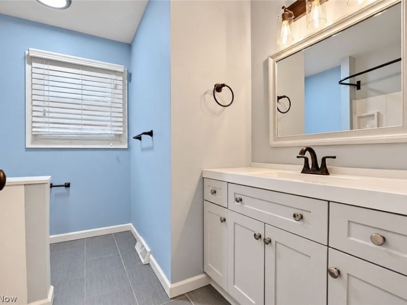 17513 Howe Road , Strongsville, OH 44136 Photo 13