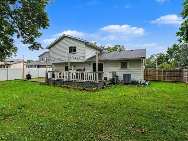 17513 Howe Road , Strongsville, OH 44136 Photo 30