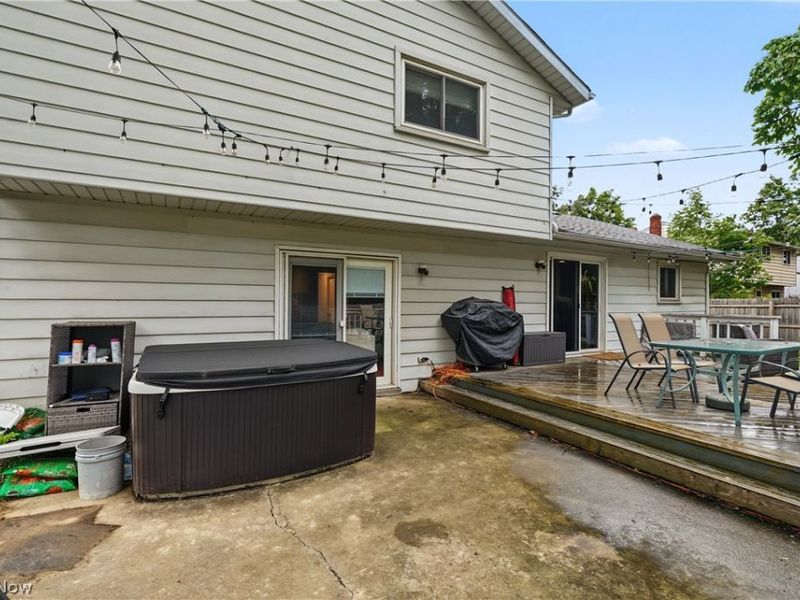 17513 Howe Road , Strongsville, OH 44136 Photo 33
