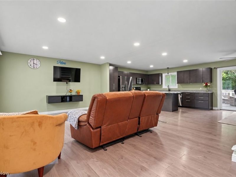17513 Howe Road , Strongsville, OH 44136 Photo 6