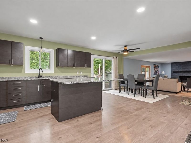 17513 Howe Road , Strongsville, OH 44136 Photo 9