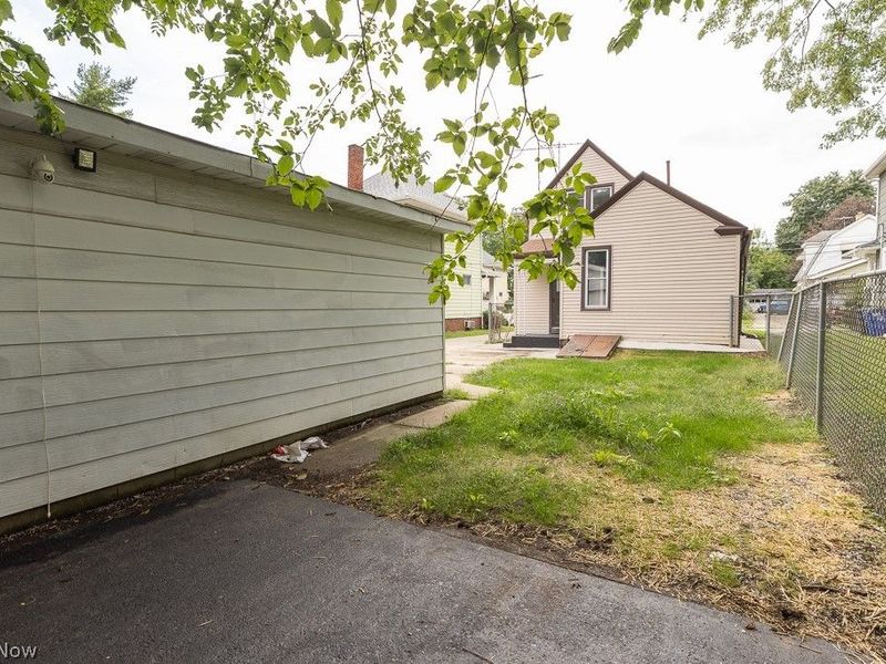 4026 Muriel Avenue, Cleveland, OH 44109 Photo 18