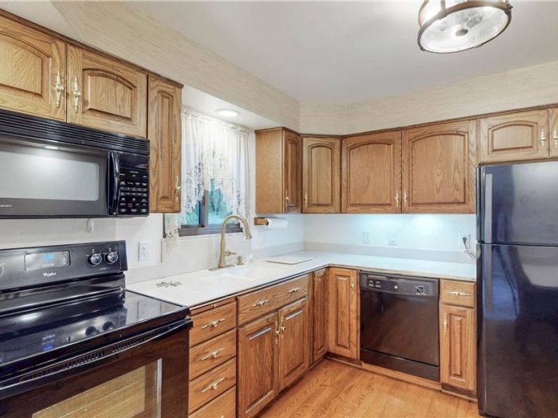 1239 Doralee Drive , Mogadore, OH 44260 Photo 16
