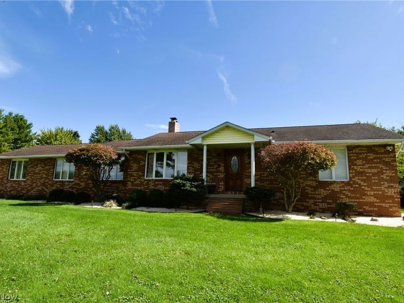 3160 Durst Clagg Road NE, Warren, OH 44481 Photo 1