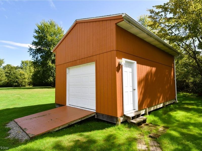 3160 Durst Clagg Road NE, Warren, OH 44481 Photo 10
