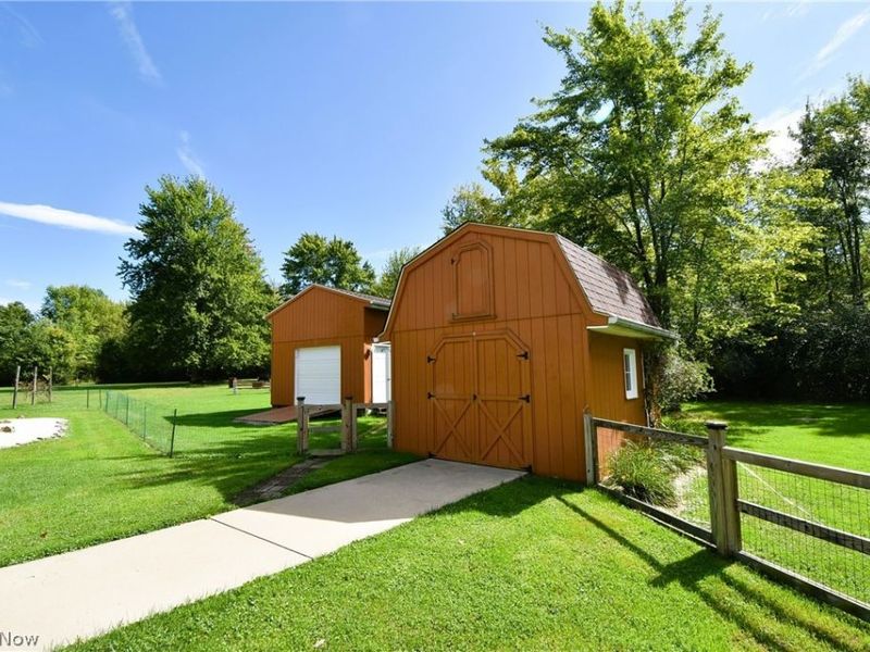 3160 Durst Clagg Road NE, Warren, OH 44481 Photo 12