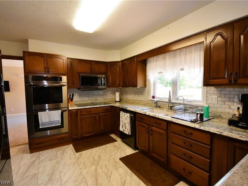 3160 Durst Clagg Road NE, Warren, OH 44481 Photo 18