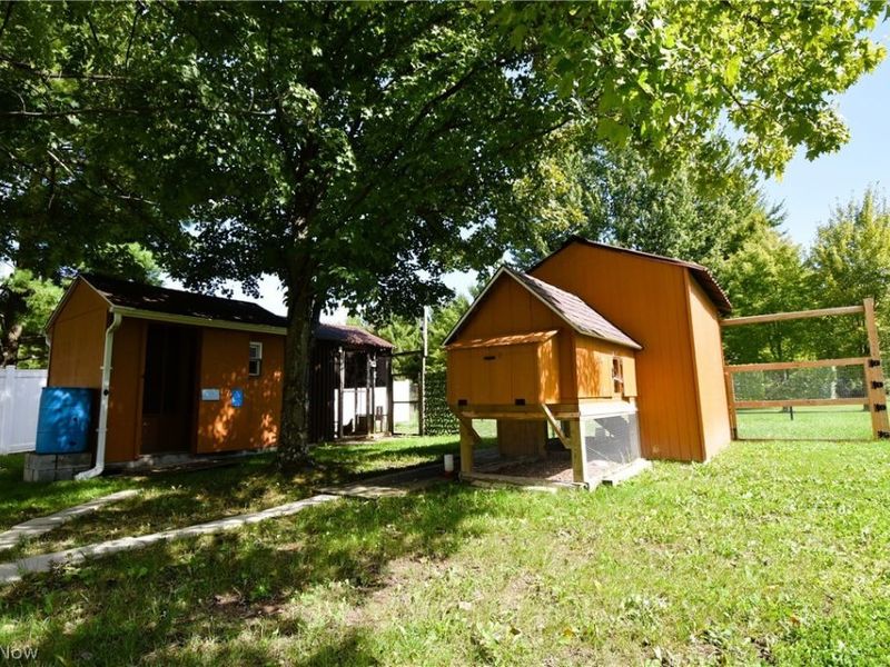 3160 Durst Clagg Road NE, Warren, OH 44481 Photo 7