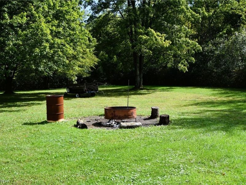 3160 Durst Clagg Road NE, Warren, OH 44481 Photo 9