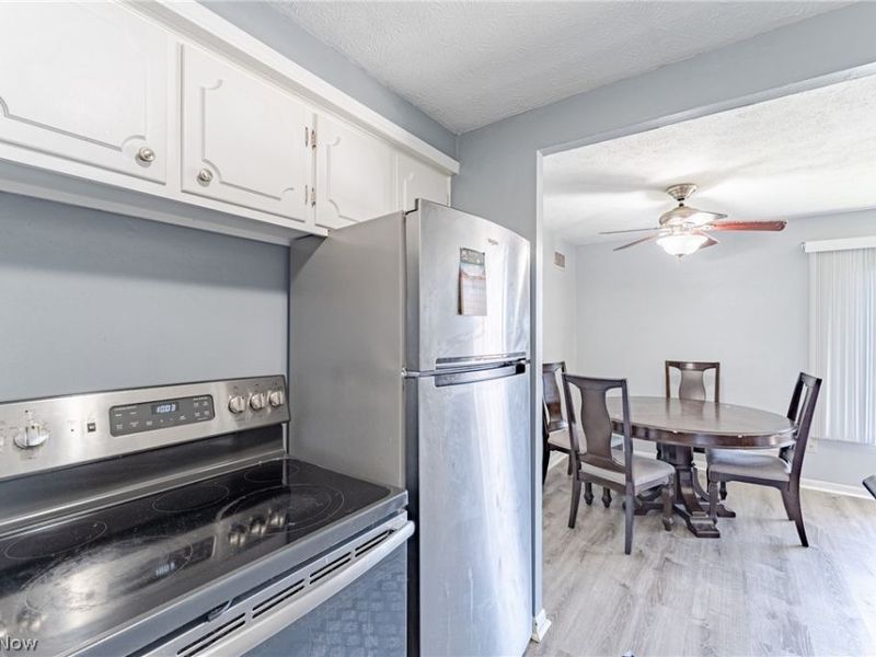 22051 River Oaks Drive , Unit B11, Rocky River, OH 44116 Photo 10