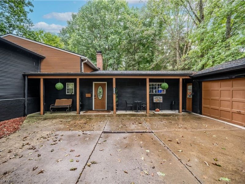 1109 Mansell Drive , Youngstown, OH 44505 Photo 3