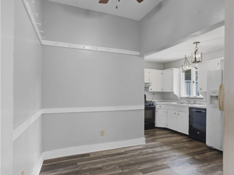 190 W Main Street , Smithville, OH 44677 Photo 7