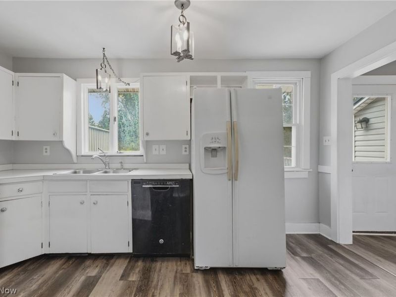 190 W Main Street , Smithville, OH 44677 Photo 9
