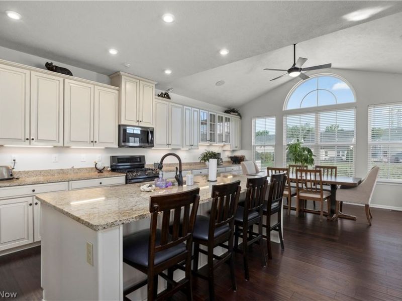 36622 Stockport Mill Drive , North Ridgeville, OH 44039 Photo 12