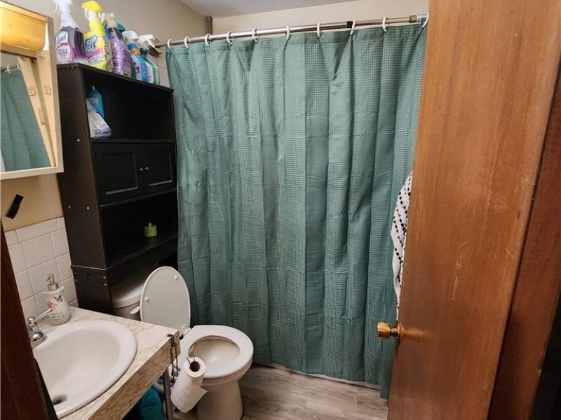 3003 Coventry Boulevard NE, Canton, OH 44705 Photo 6