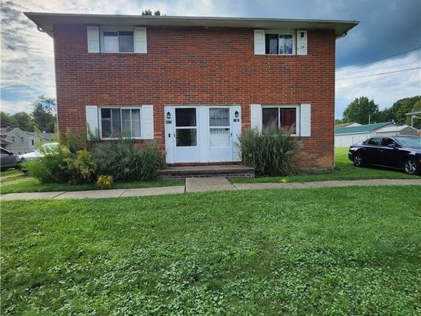 3015 Coventry Boulevard NE, Canton, OH 44705