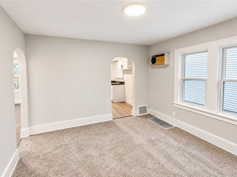 1038 Clay Street, Akron, OH 44301 Photo 6