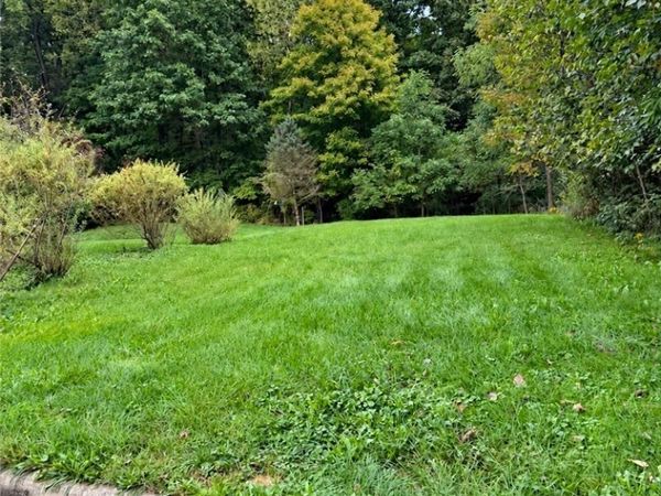 11275 Hickory Hollow Road NW, Bolivar, OH 44612