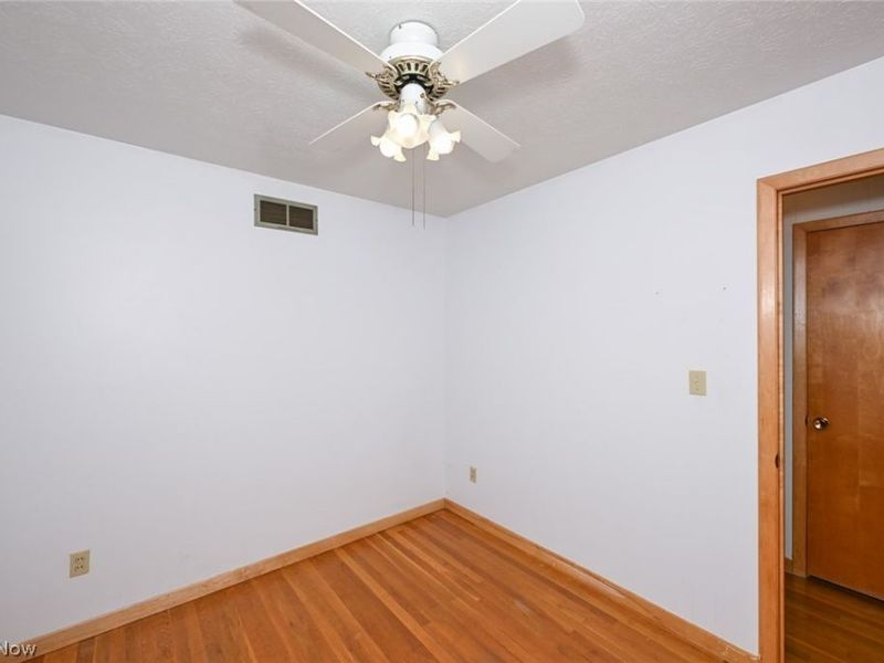 141 26th Street NW, Barberton, OH 44203 Photo 16