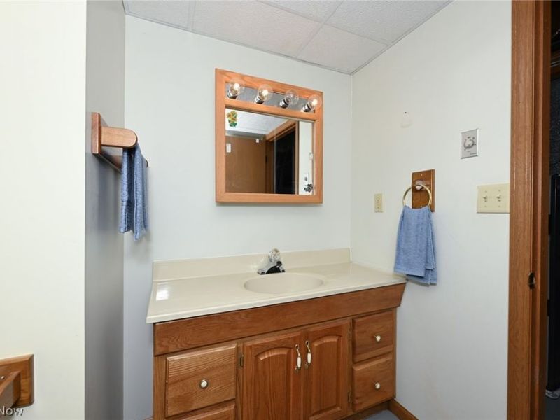 141 26th Street NW, Barberton, OH 44203 Photo 32