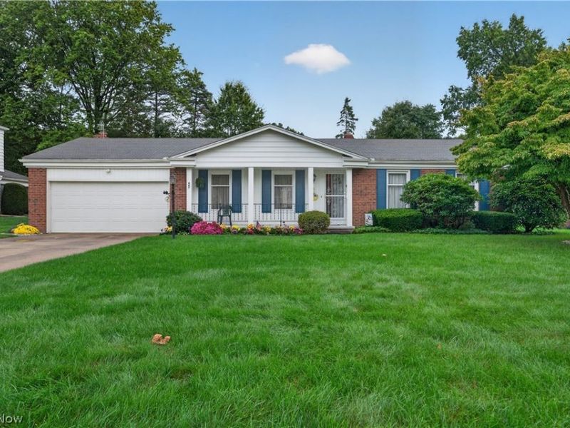 467 Green Meadow Drive, Tallmadge, OH 44278 Photo 2