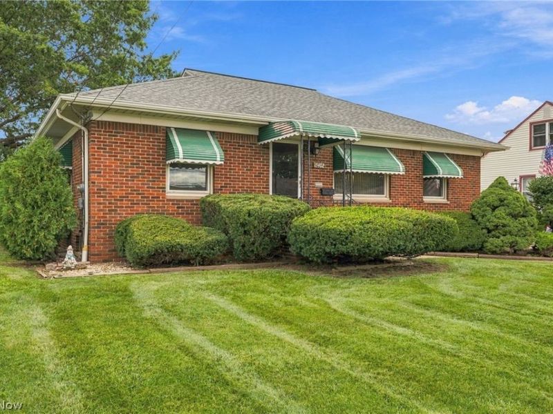 15402 Louis Avenue , Cleveland, OH 44135 Photo 2