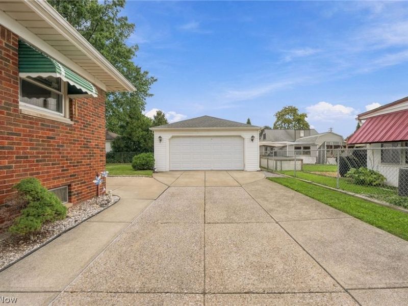 15402 Louis Avenue , Cleveland, OH 44135 Photo 33