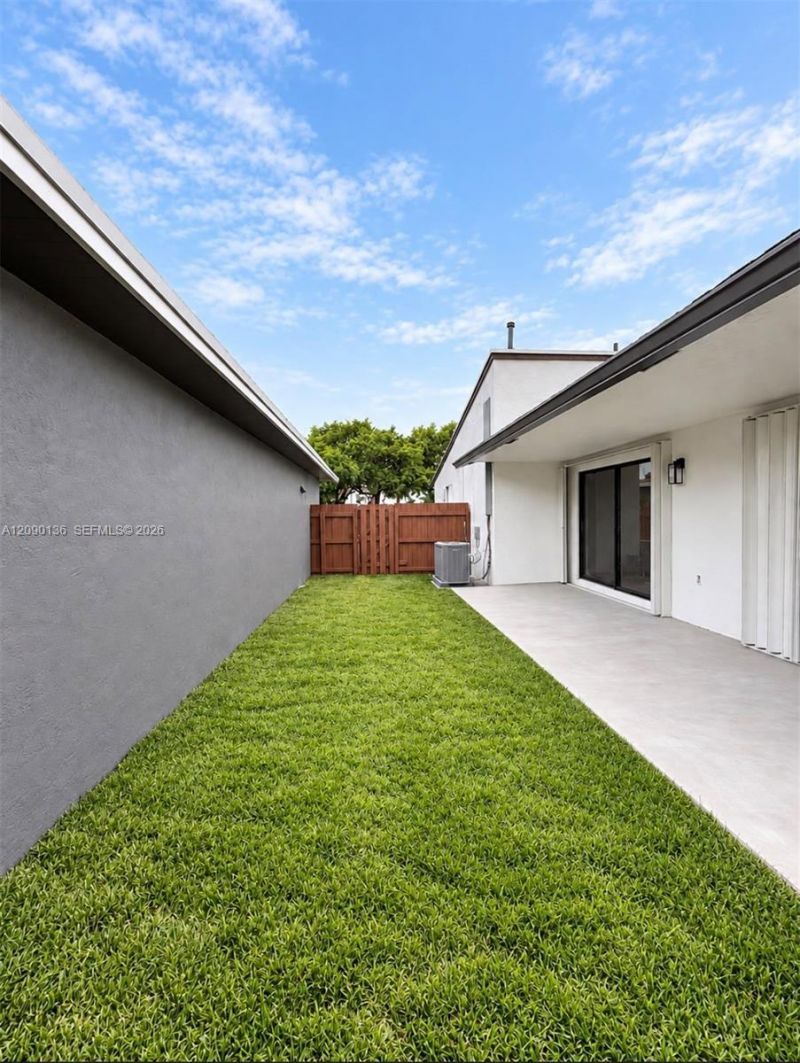 20924 Grouper Dr , Cutler Bay, FL 33189 Photo