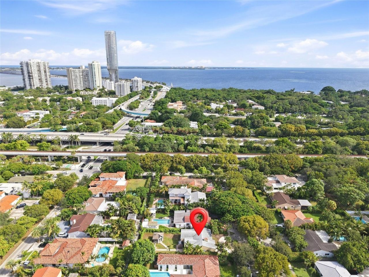 135 SW 27th Rd , Miami, FL 33129 Photo