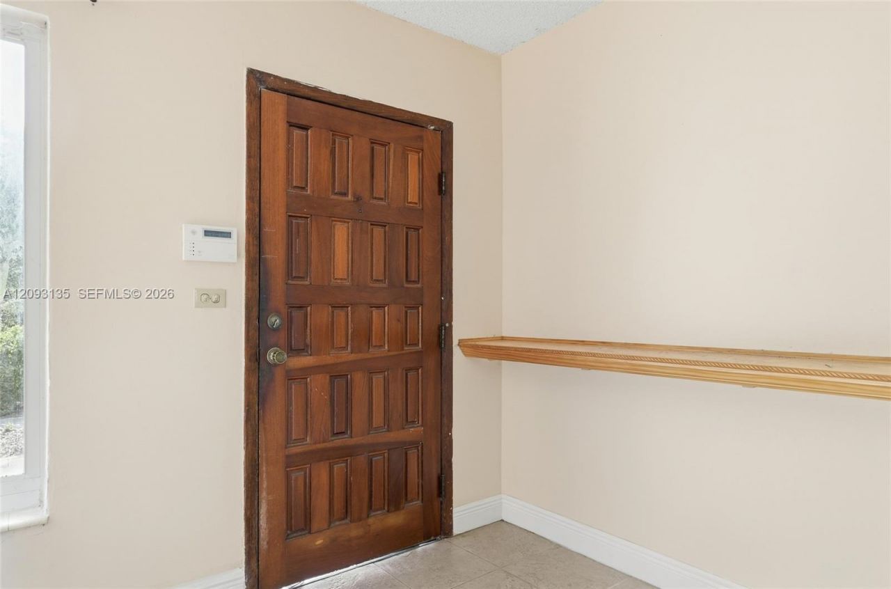 135 SW 27th Rd , Miami, FL 33129 Photo