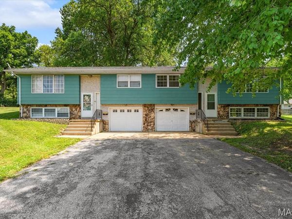 2100 E Belle Avenue , Belleville, IL 62221