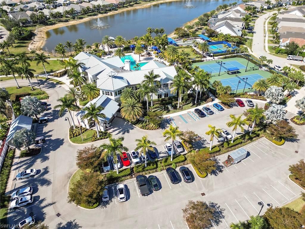 10641 Jackson Square Dr, Estero, FL 33928 Photo