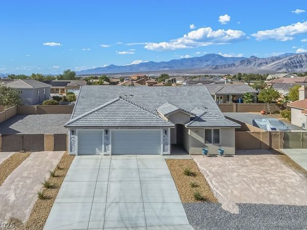 4930 E Ridgewood Drive , Pahrump, NV 89061