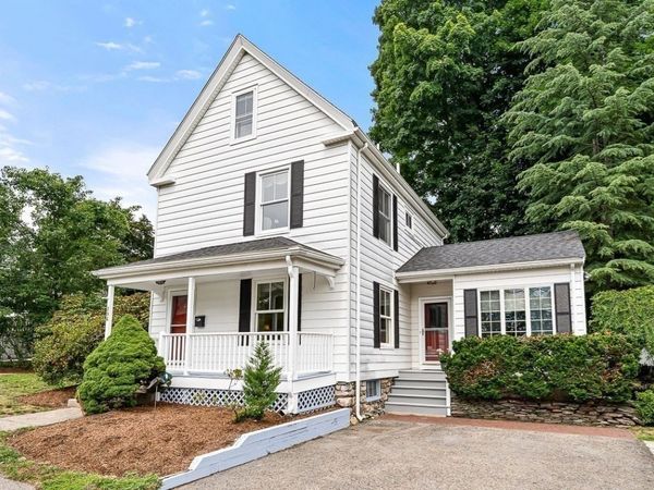 296 Linden St., Wellesley, MA 02481