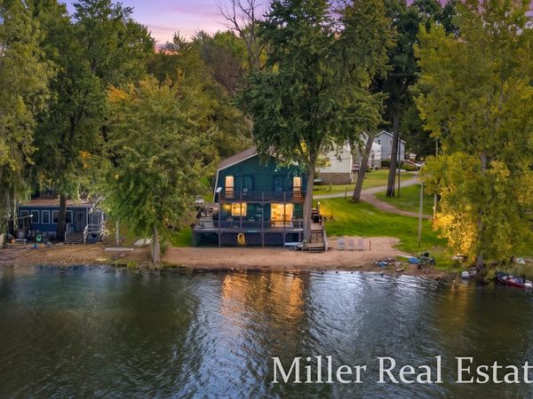 2032 Howard Point, Nashville, MI 49073