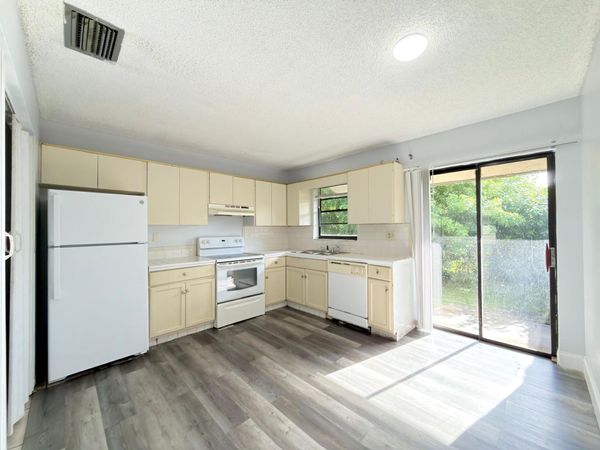 4885 Badger Road, West Palm Beach, FL 33417