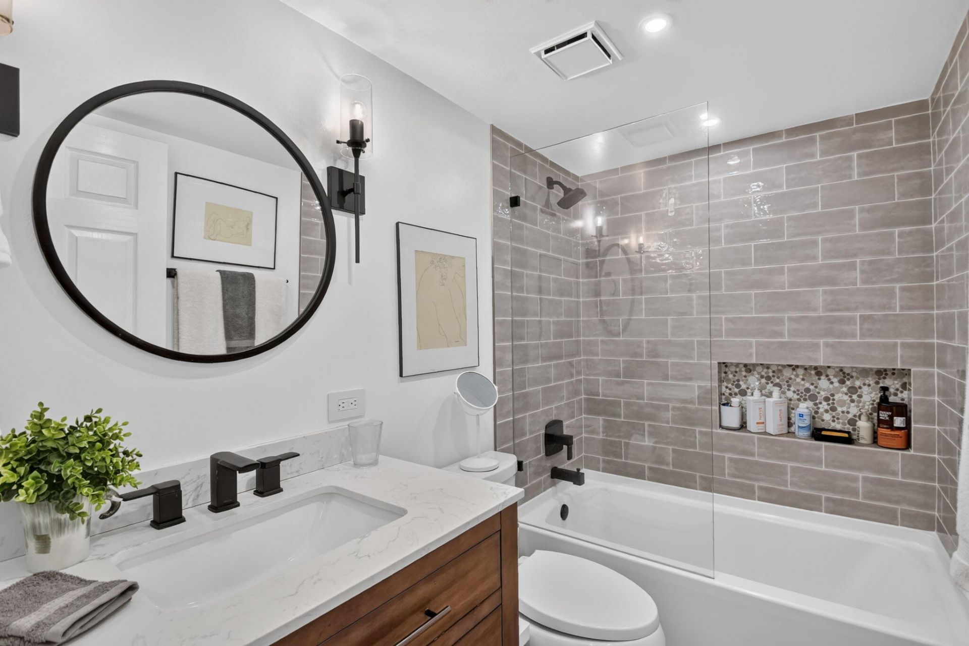 103 Half Moon Circle, Unit C1, Hypoluxo, FL 33462 Photo