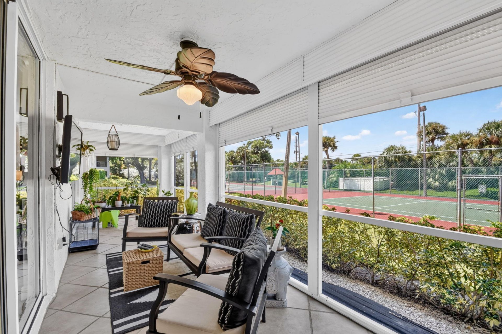 103 Half Moon Circle, Unit C1, Hypoluxo, FL 33462 Photo