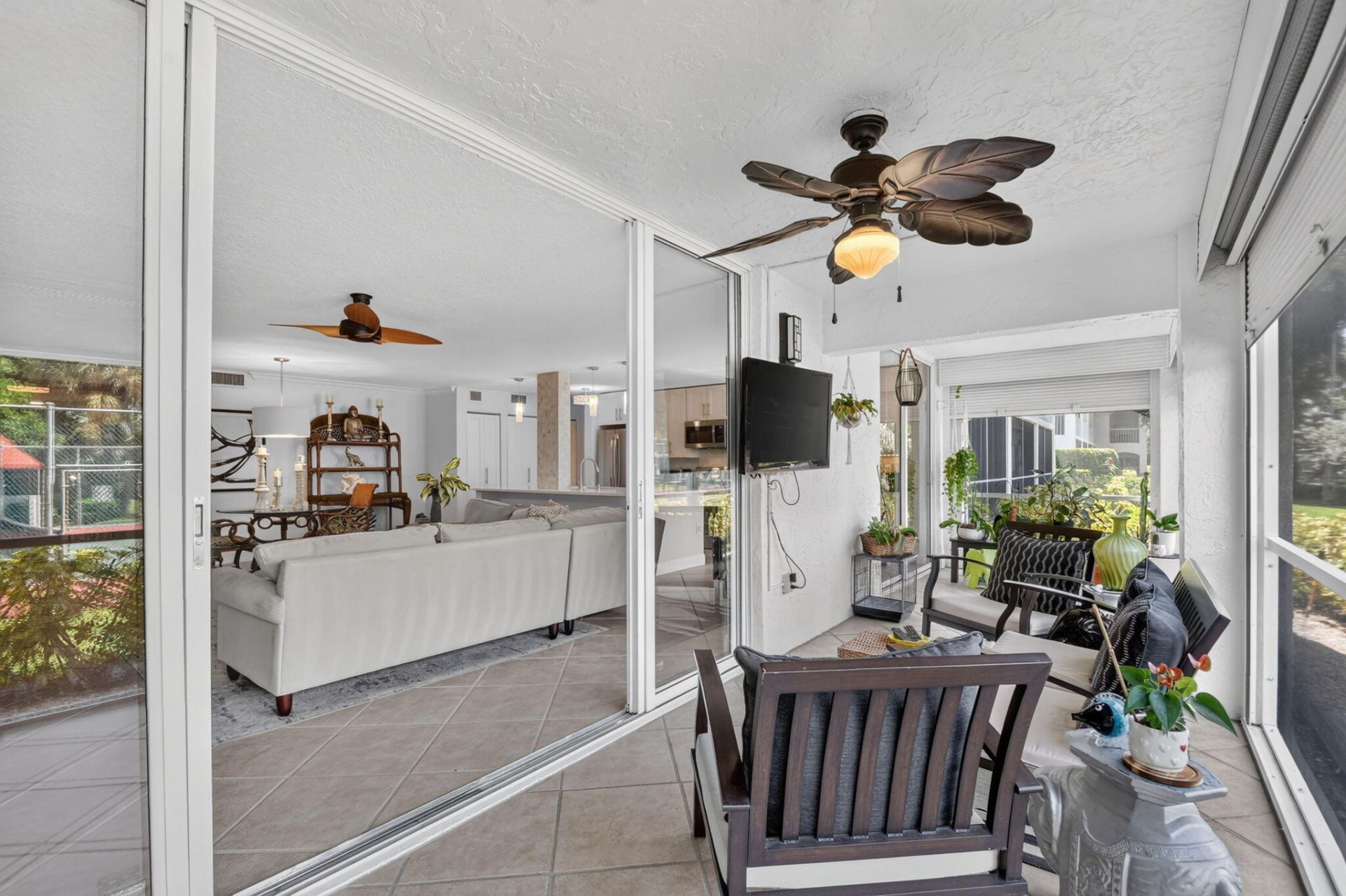 103 Half Moon Circle, Unit C1, Hypoluxo, FL 33462 Photo