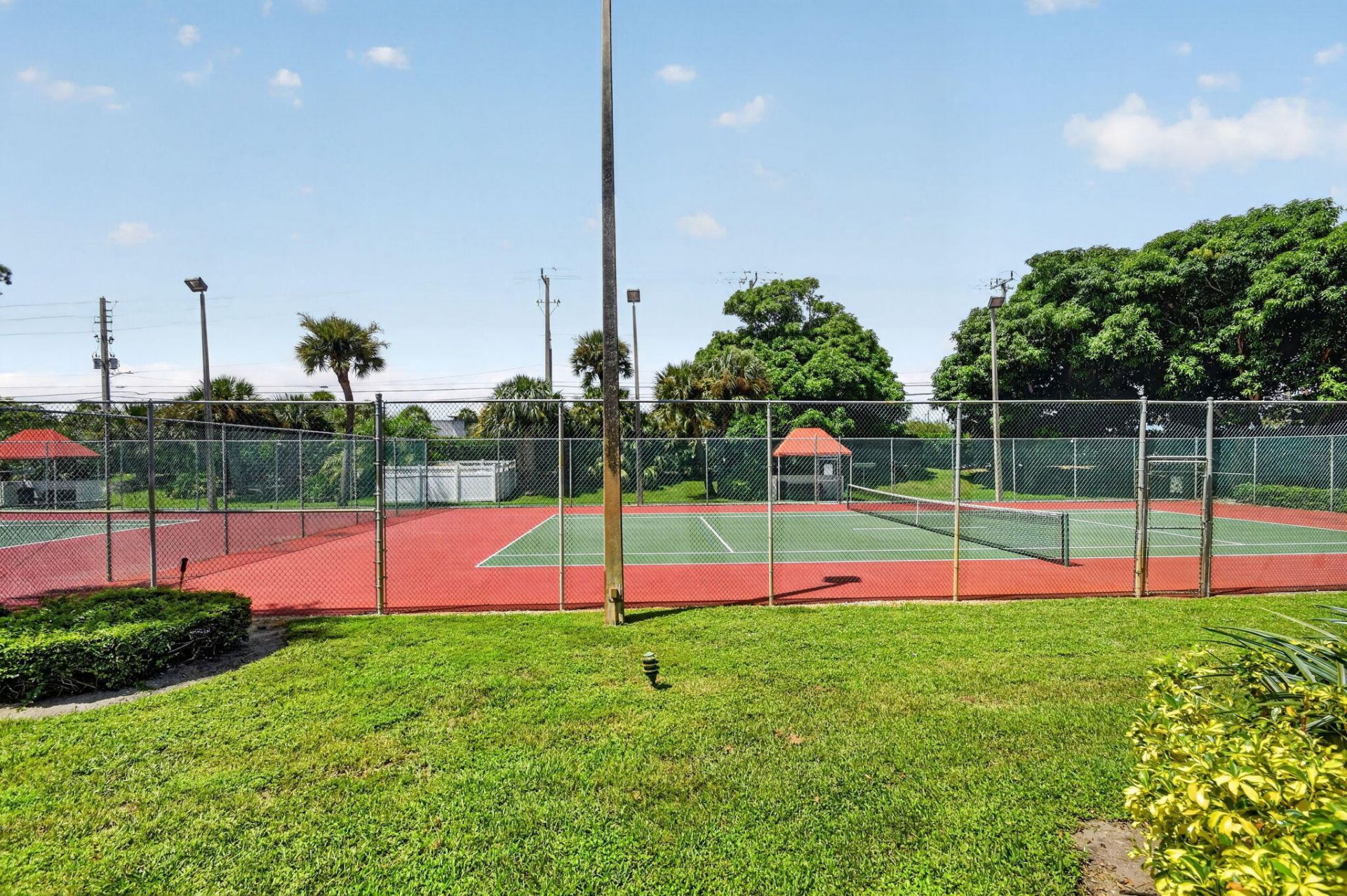 103 Half Moon Circle, Unit C1, Hypoluxo, FL 33462 Photo
