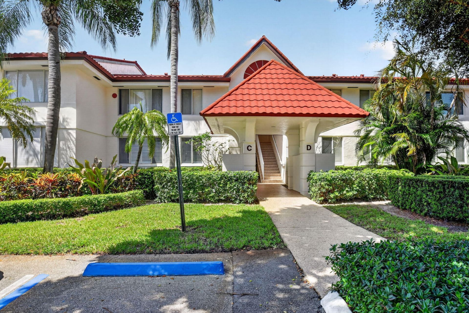 103 Half Moon Circle, Unit C1, Hypoluxo, FL 33462 Photo