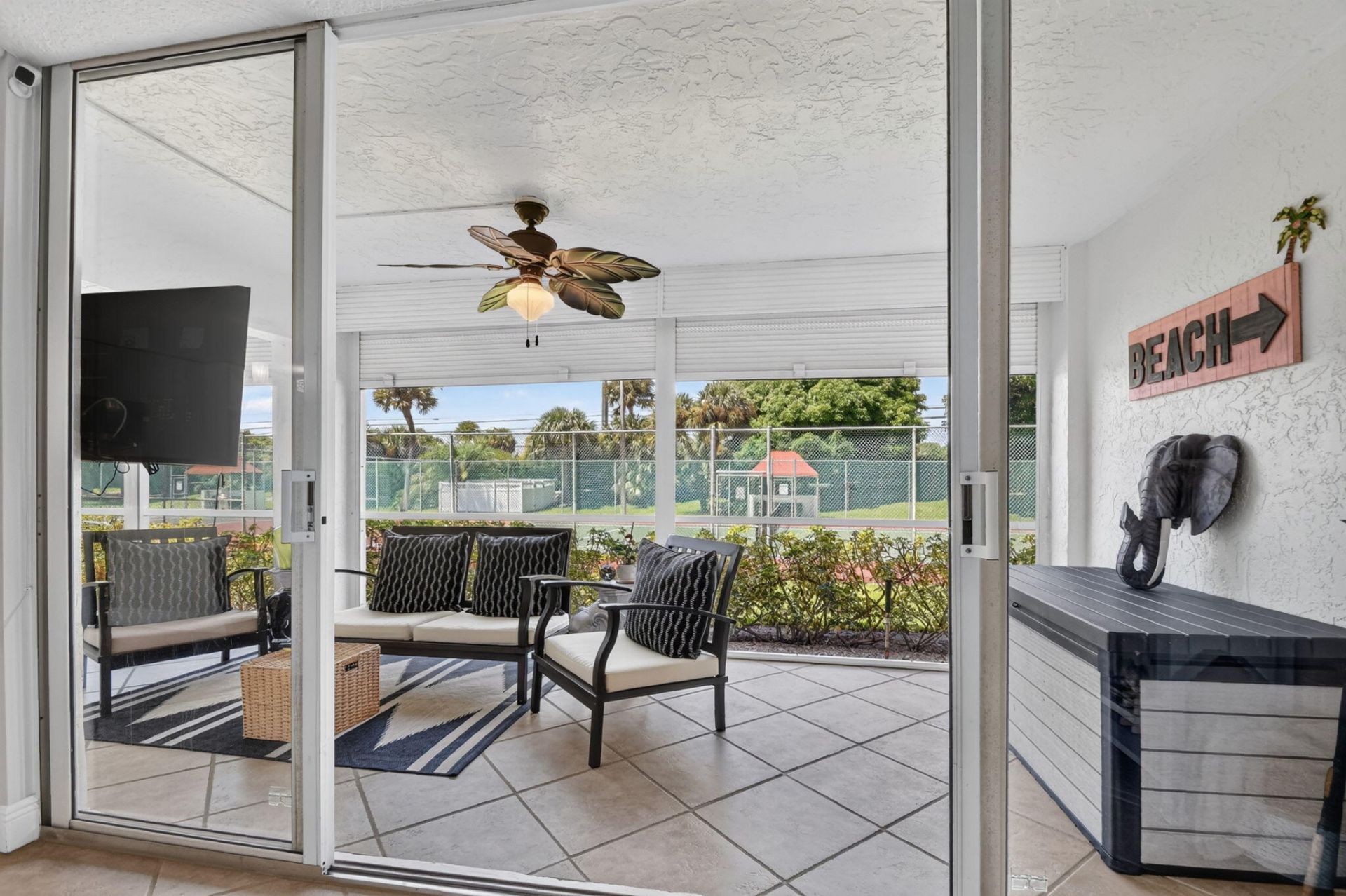 103 Half Moon Circle, Unit C1, Hypoluxo, FL 33462 Photo