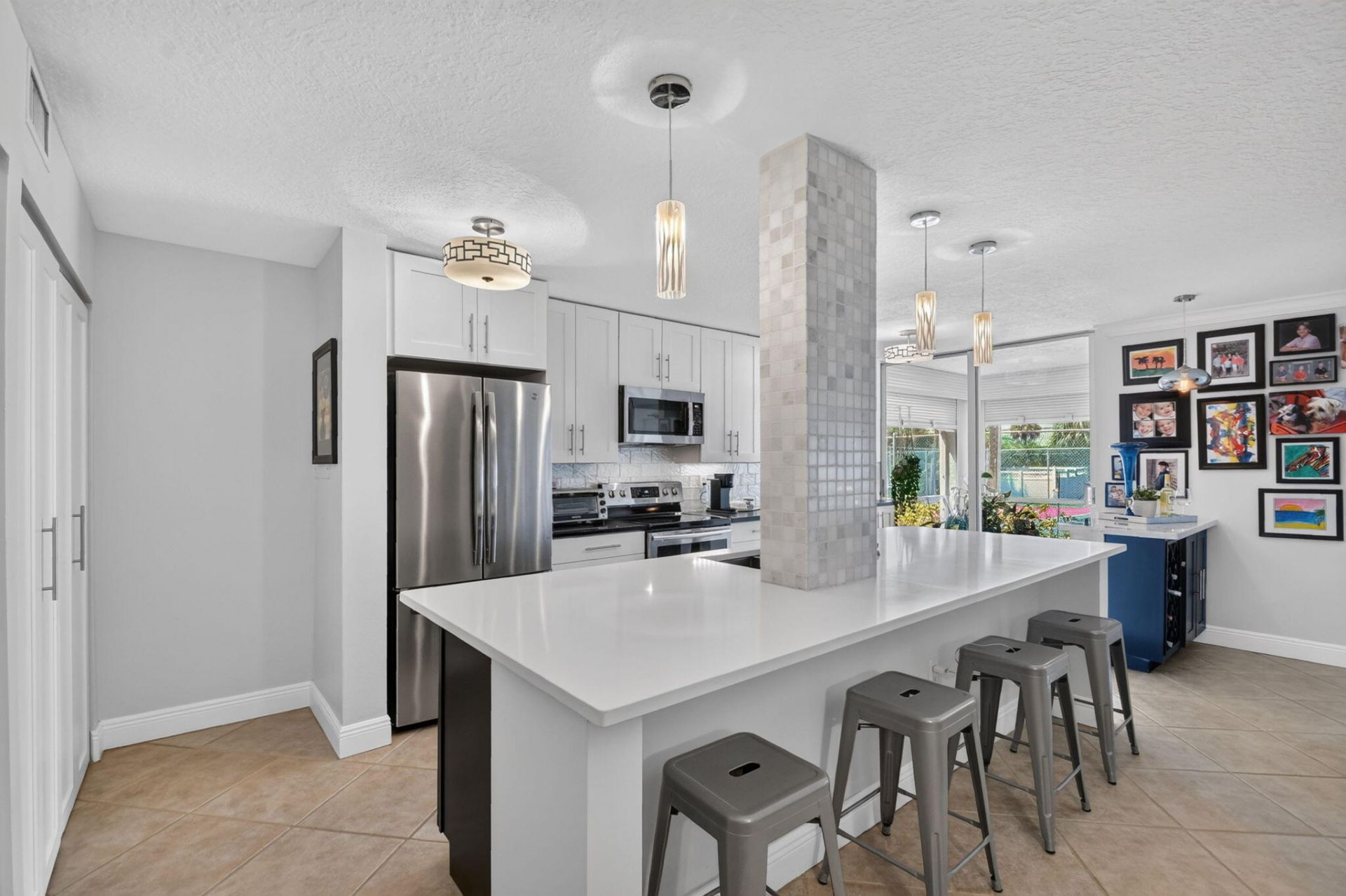 103 Half Moon Circle, Unit C1, Hypoluxo, FL 33462 Photo