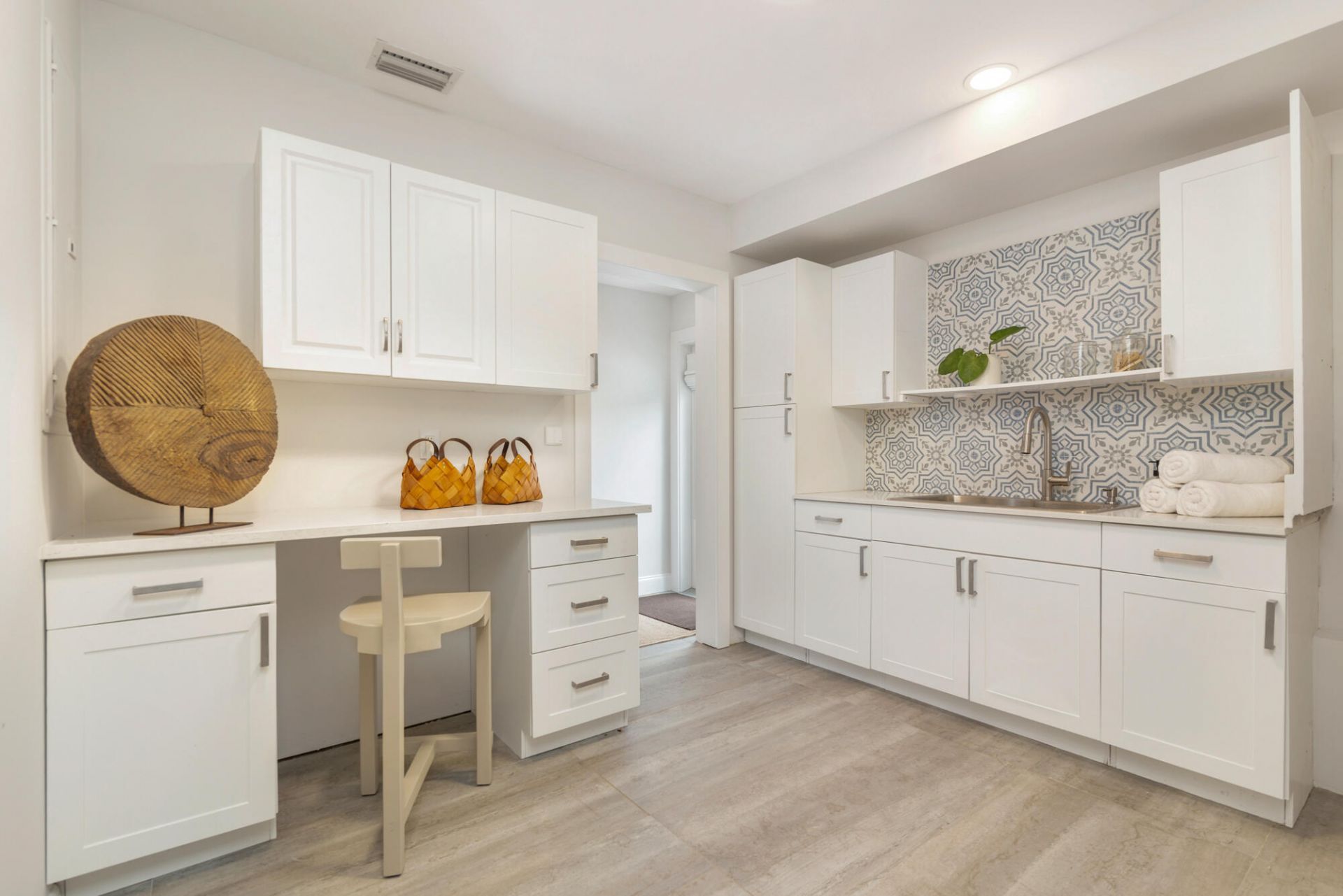246 Elwa Place, West Palm Beach, FL 33405 Photo