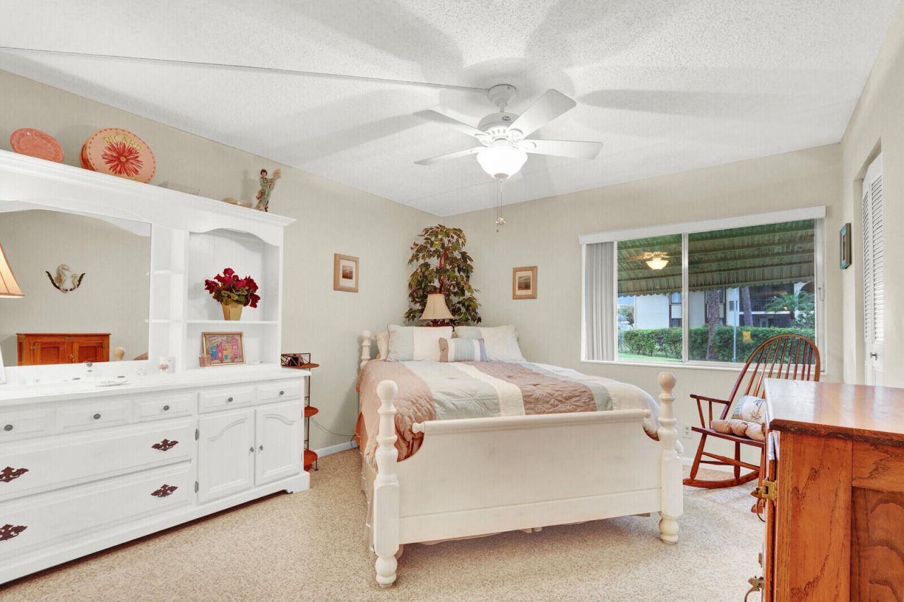338 Knotty Pine Circle, Unit D-1, Greenacres, FL 33463 Photo