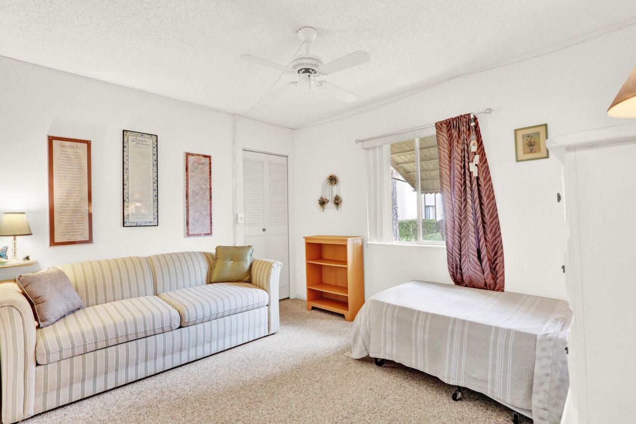 338 Knotty Pine Circle, Unit D-1, Greenacres, FL 33463 Photo