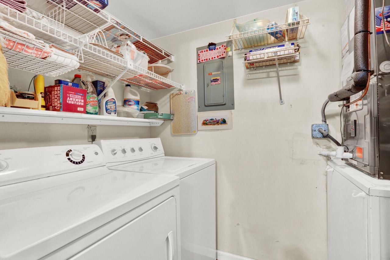 338 Knotty Pine Circle, Unit D-1, Greenacres, FL 33463 Photo